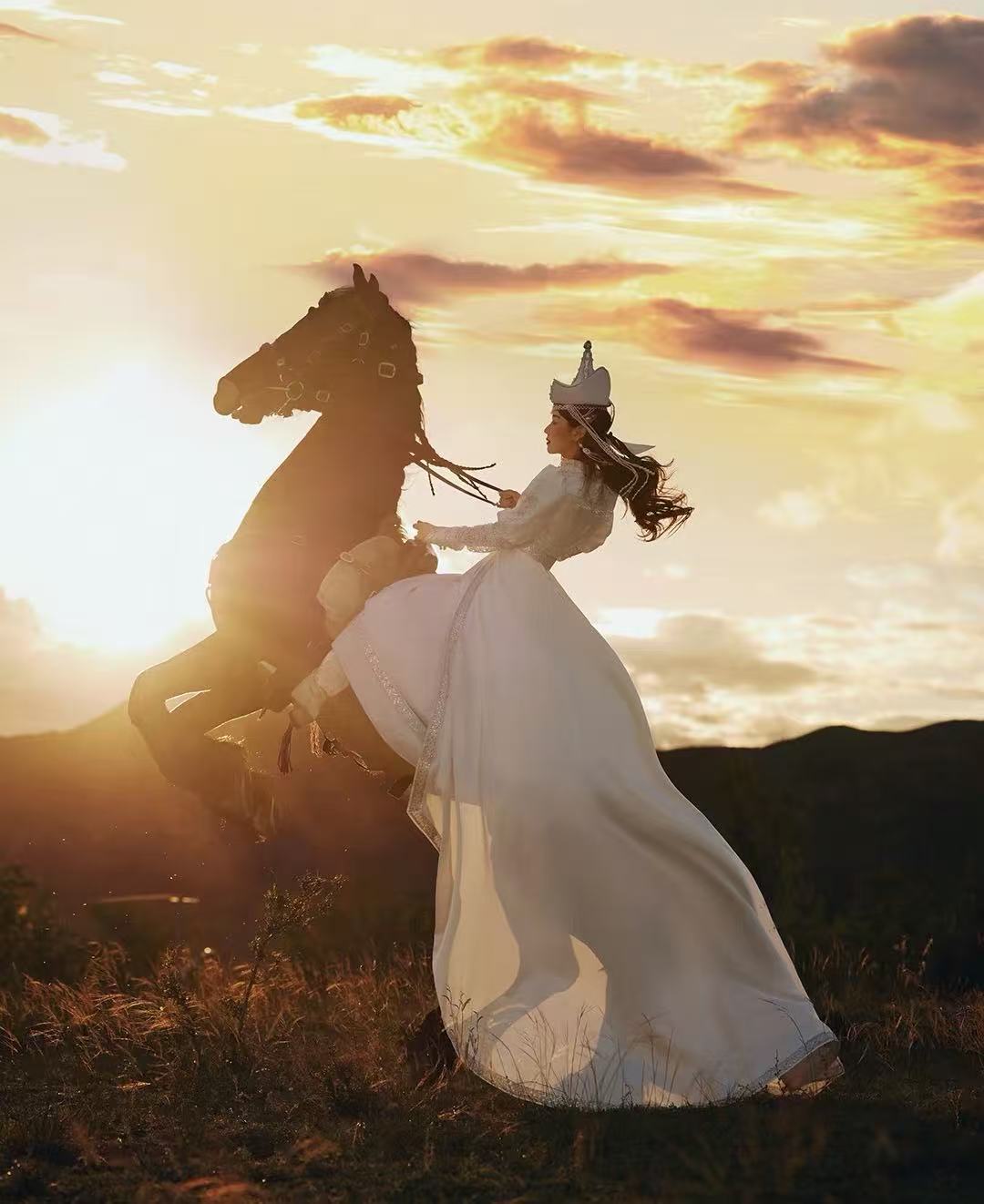 寻味青城：呼和浩特高颜值下午茶打卡全攻略 —— 藏在红墙与天际线里的精致时光